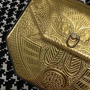 Vintage gold ‘etched’ mini bag